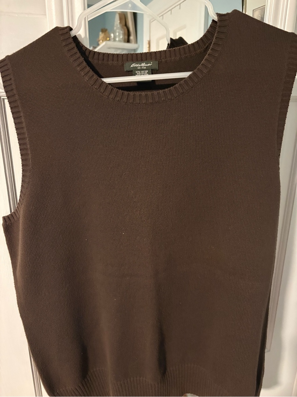 Eddie Bauer Dark Brown Knit Sleeveless Sweater Vest great condition XL